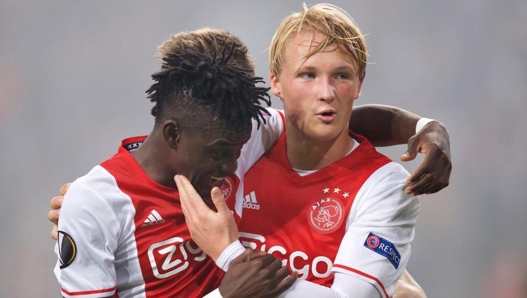 爱游戏体育-暗区突围所有阿贾克斯正脸图片